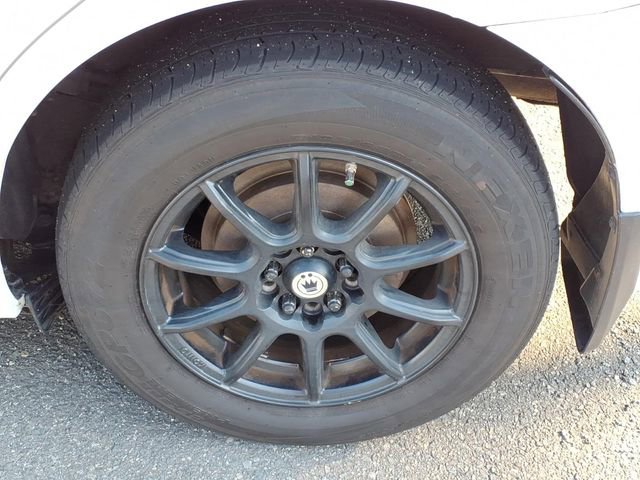 Used 2015 Toyota Corolla L FWD image 12