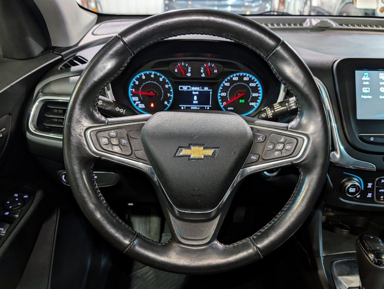 Used 2018 Chevrolet Equinox LT image 32