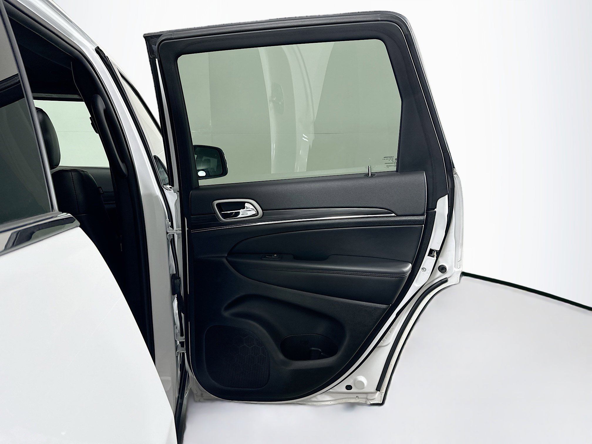 Used 2021 Jeep Grand Cherokee Limited w/ Luxury Group II image 31