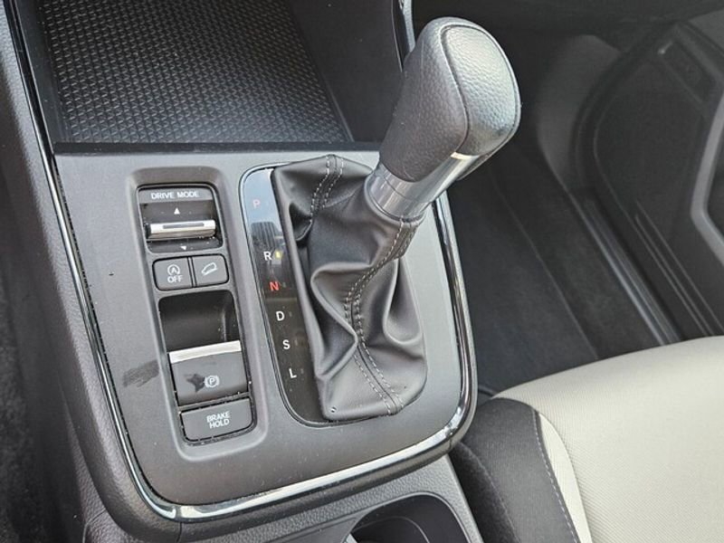 Used 2025 Honda CR-V LX image 24