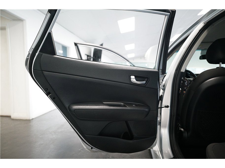 Used 2019 Kia Optima LX image 14