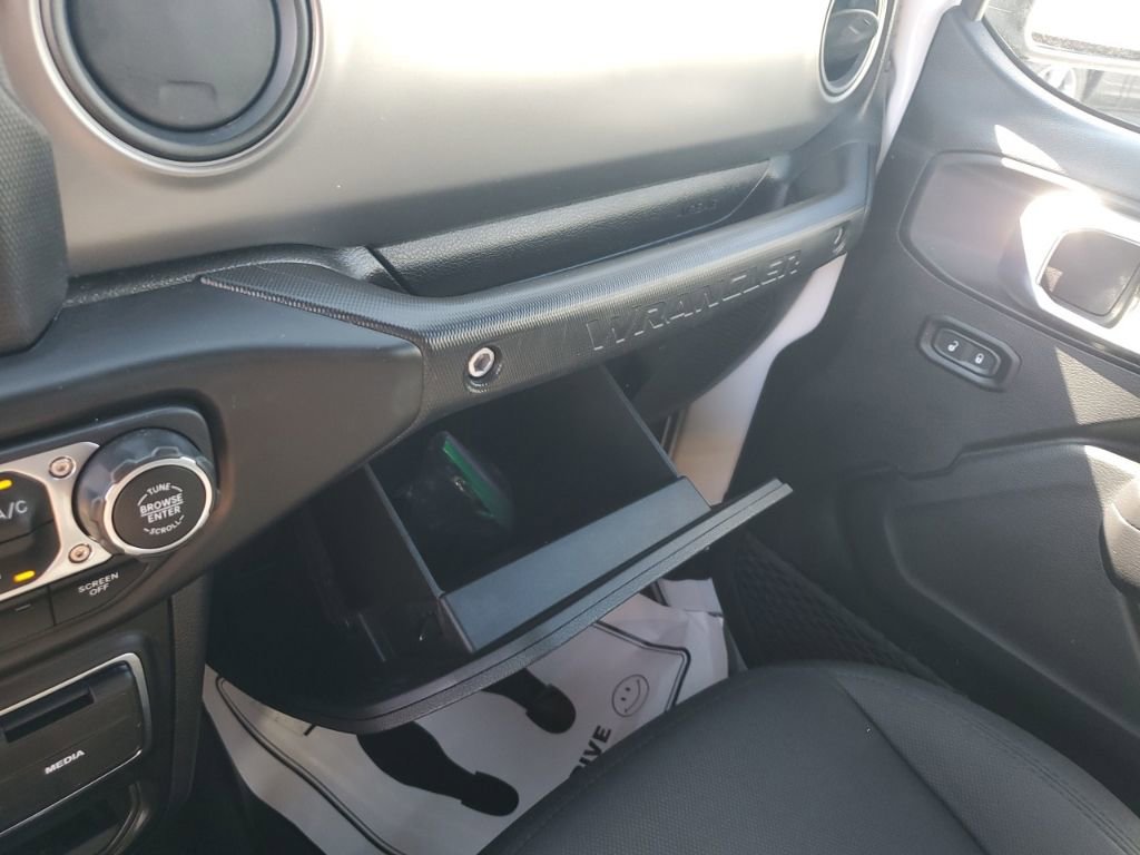 Used 2021 Jeep Wrangler Unlimited Sport image 48