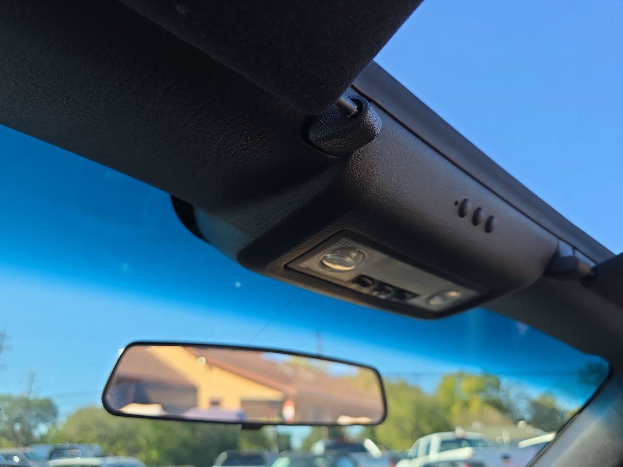 Used 2005 Ford Thunderbird RWD image 23