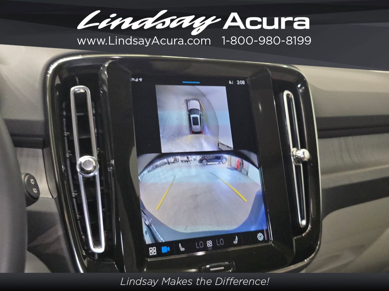 Used 2024 Volvo XC40 B5 Ultimate image 17