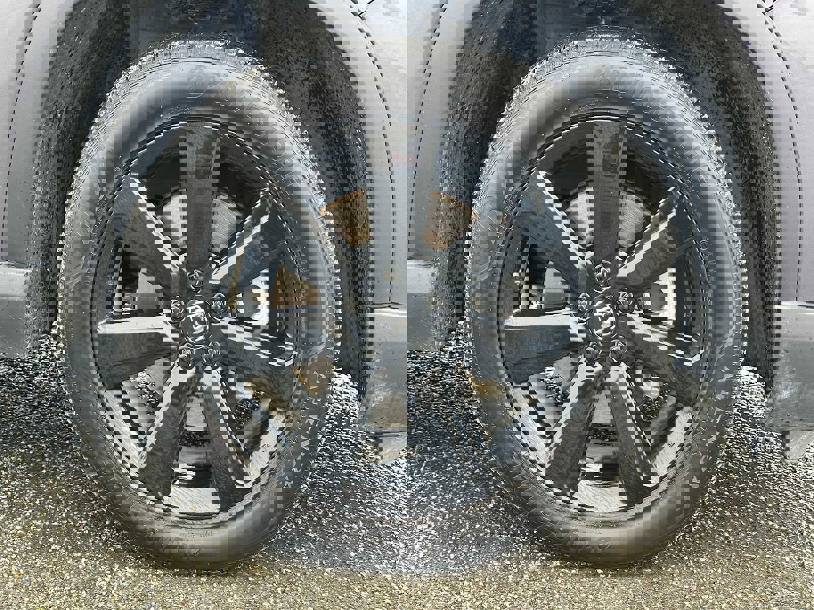 Used 2025 Honda Pilot Black Edition image 9