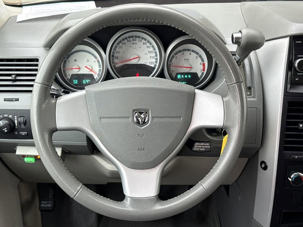Used 2008 Dodge Grand Caravan SXT w/ Family Value Group image 15