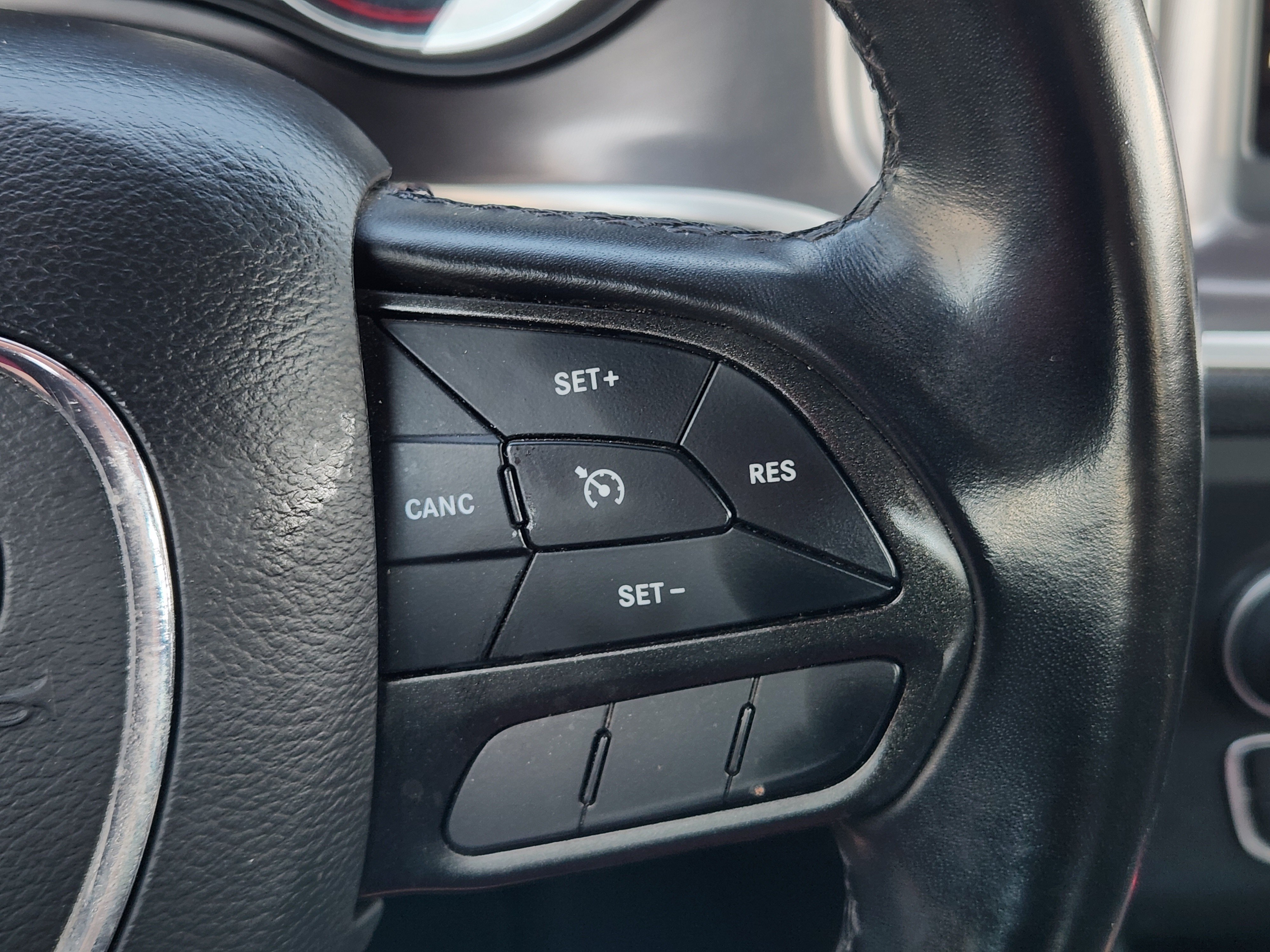 Used 2022 Dodge Charger SXT RWD image 29