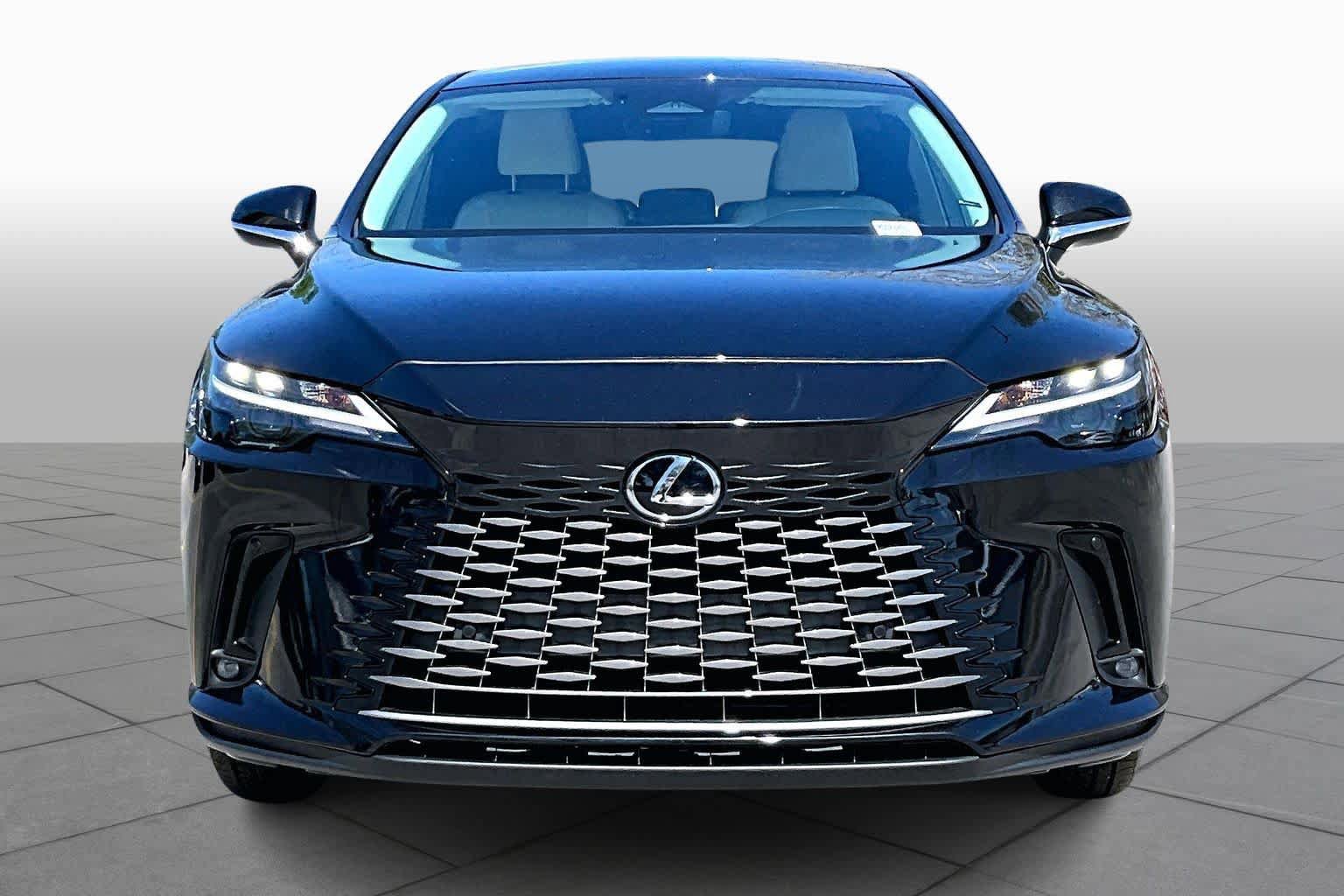 Used 2024 Lexus RX 350 FWD w/ Technology Package image 4