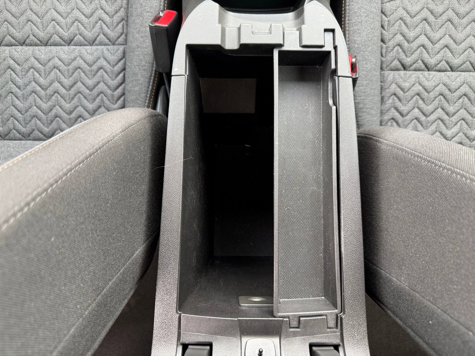 Used 2022 Chevrolet Equinox LT image 27