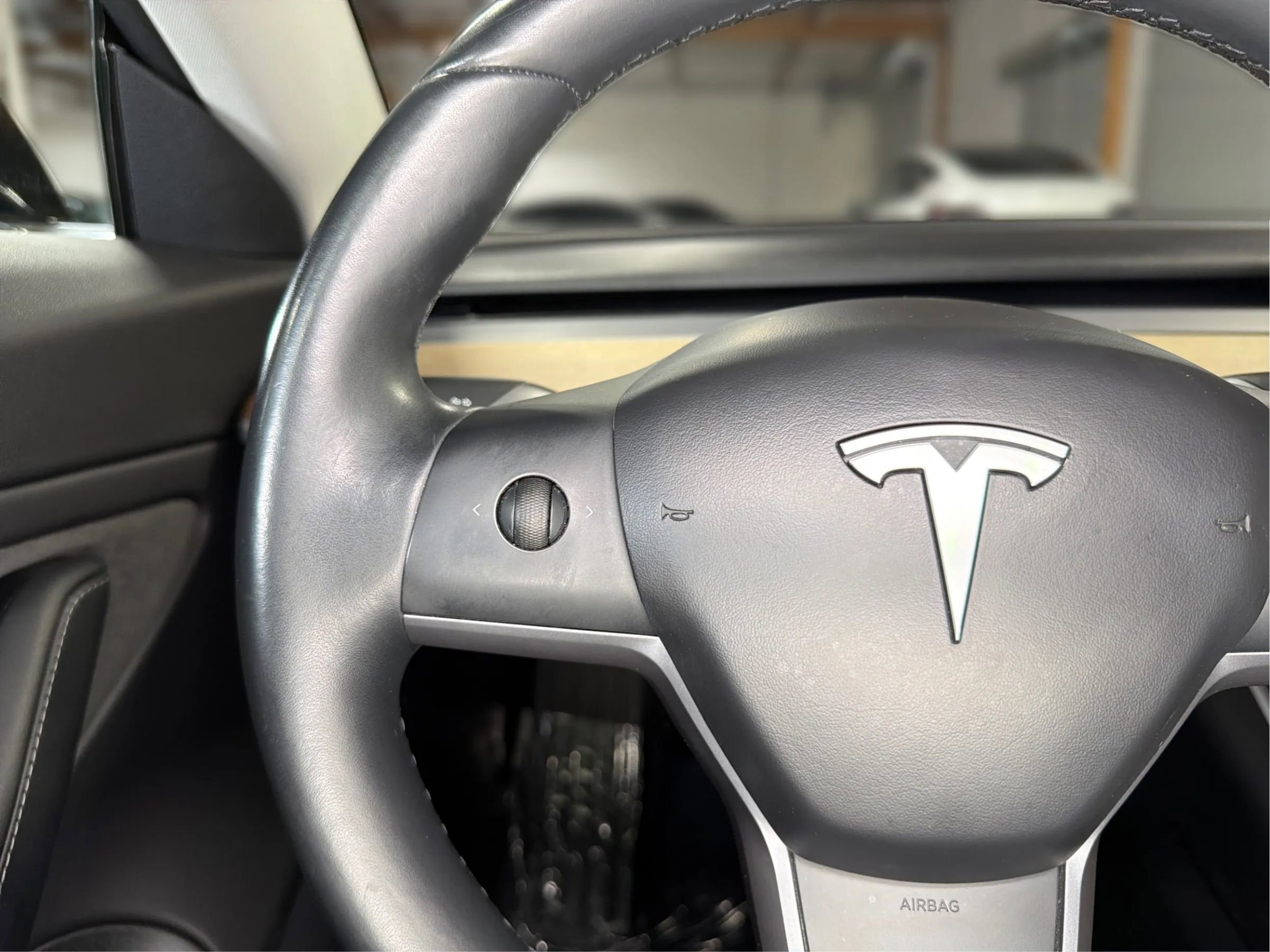 Used 2018 Tesla Model 3 Mid Range RWD image 15