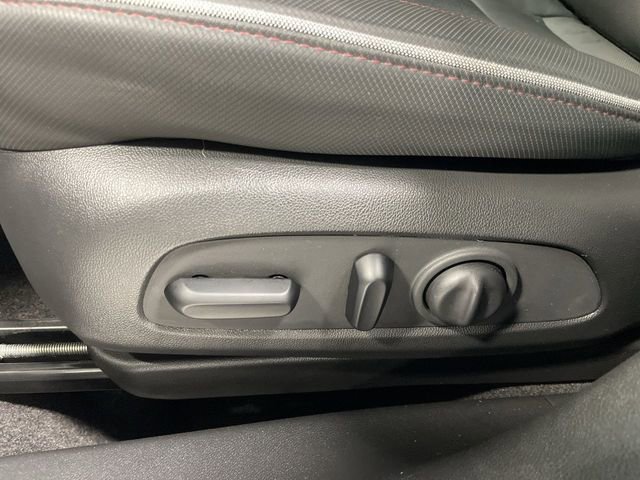 Used 2022 Chevrolet TrailBlazer RS w/ Technology Package image 12