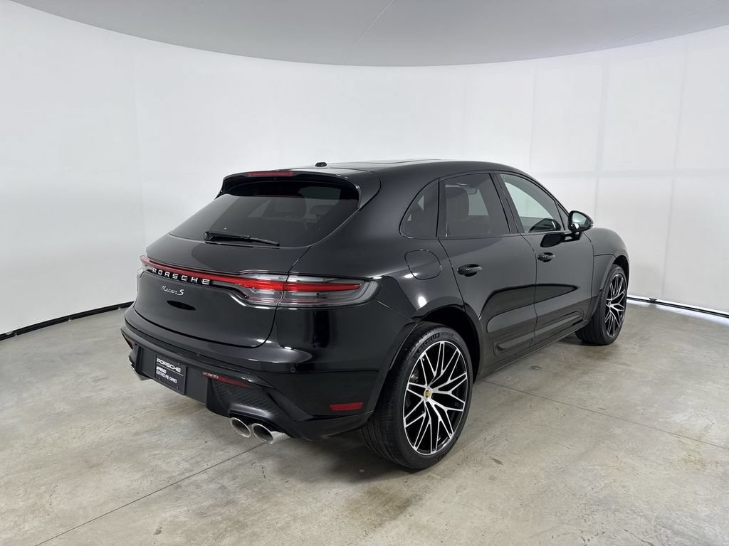 Certified 2022 Porsche Macan S w/ Premium Package Plus AWD/4WD image 7