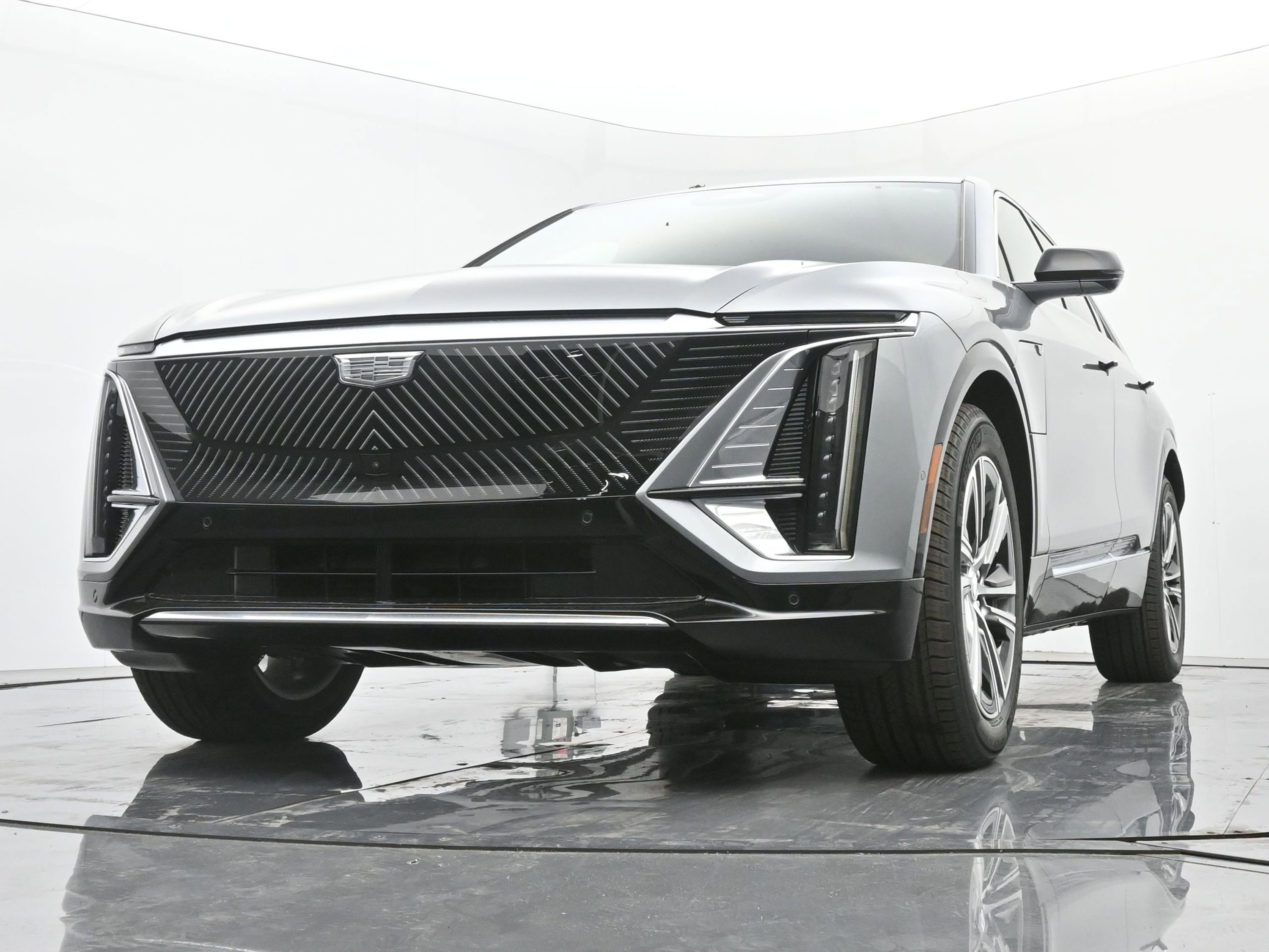 New 2025 Cadillac Lyriq Luxury image 15