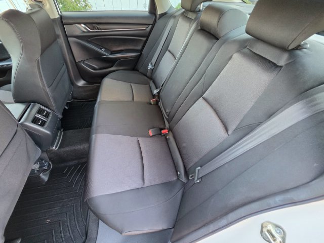 Used 2020 Honda Accord EX image 25