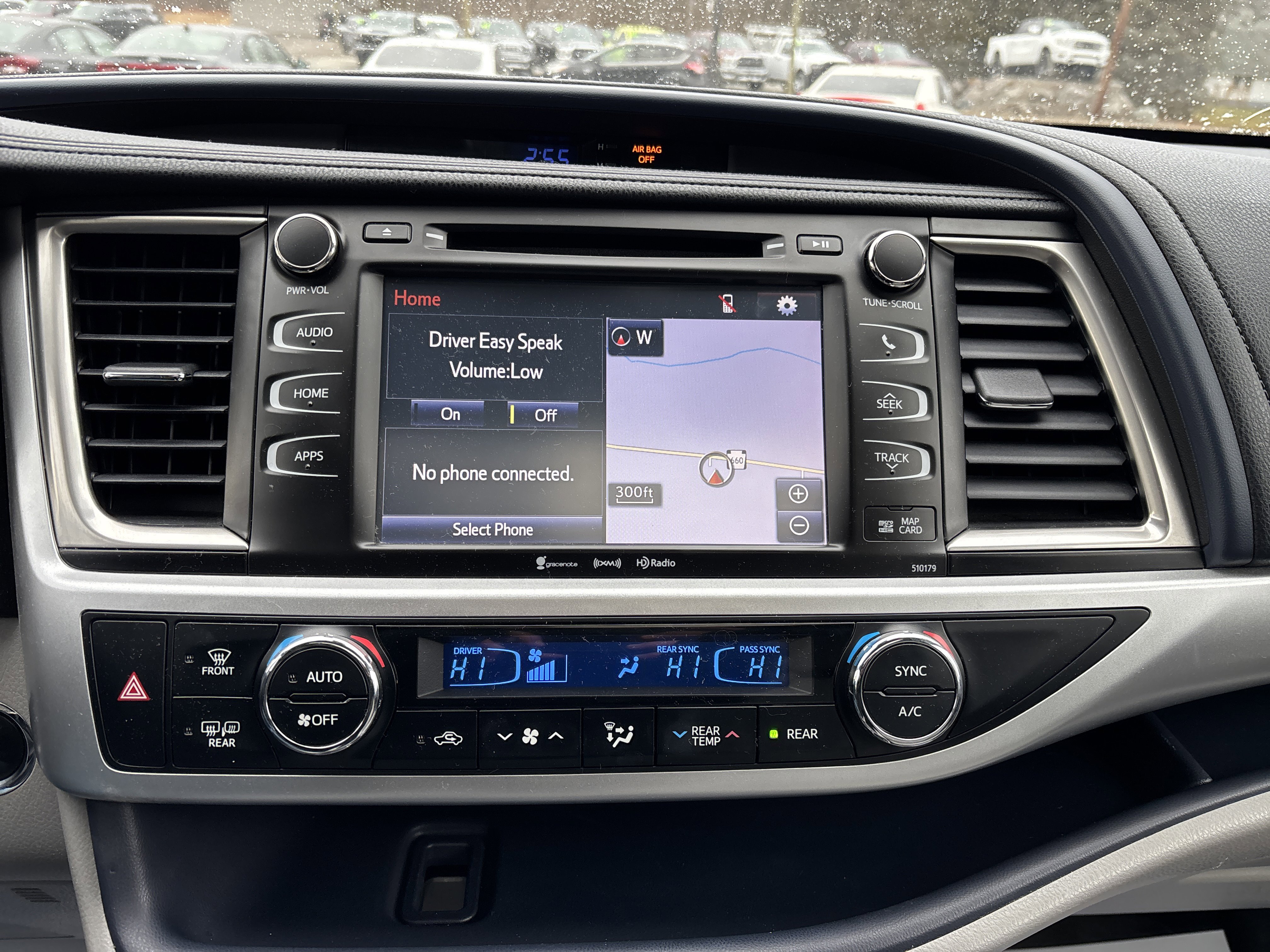 Used 2018 Toyota Highlander XLE image 28