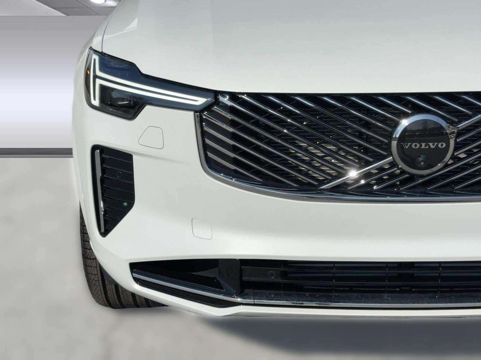 New 2026 Volvo XC90 T8 Ultra w/ Protection Package Premier image 28