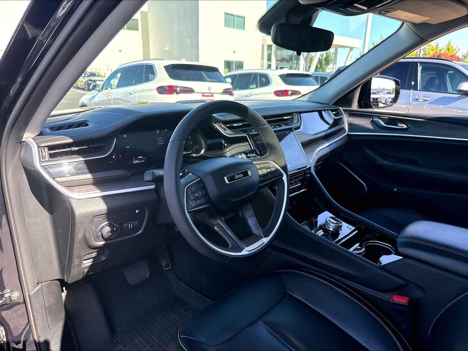 Used 2022 Jeep Grand Cherokee Limited 4xe AWD/4WD image 17