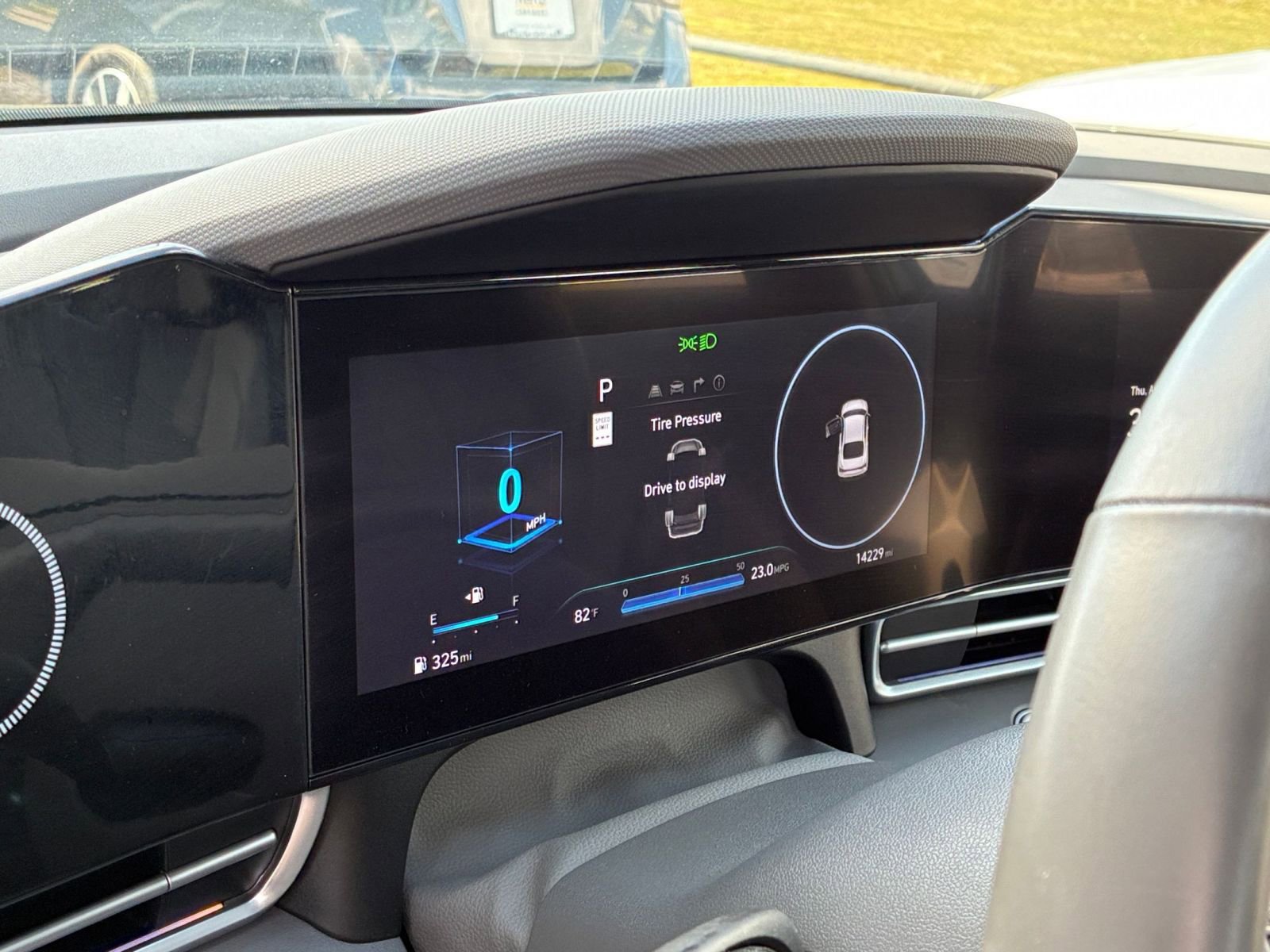 Used 2025 Hyundai Elantra SEL image 41