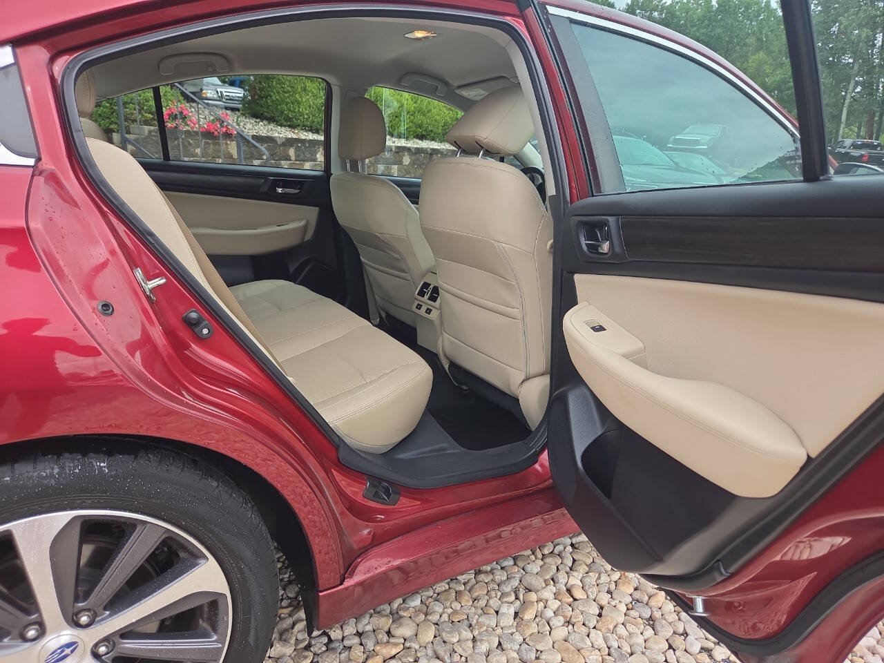 Used 2016 Subaru Legacy 2.5i Limited AWD/4WD image 15