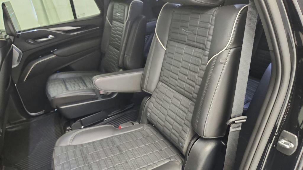 Used 2023 Cadillac Escalade V AWD/4WD image 36
