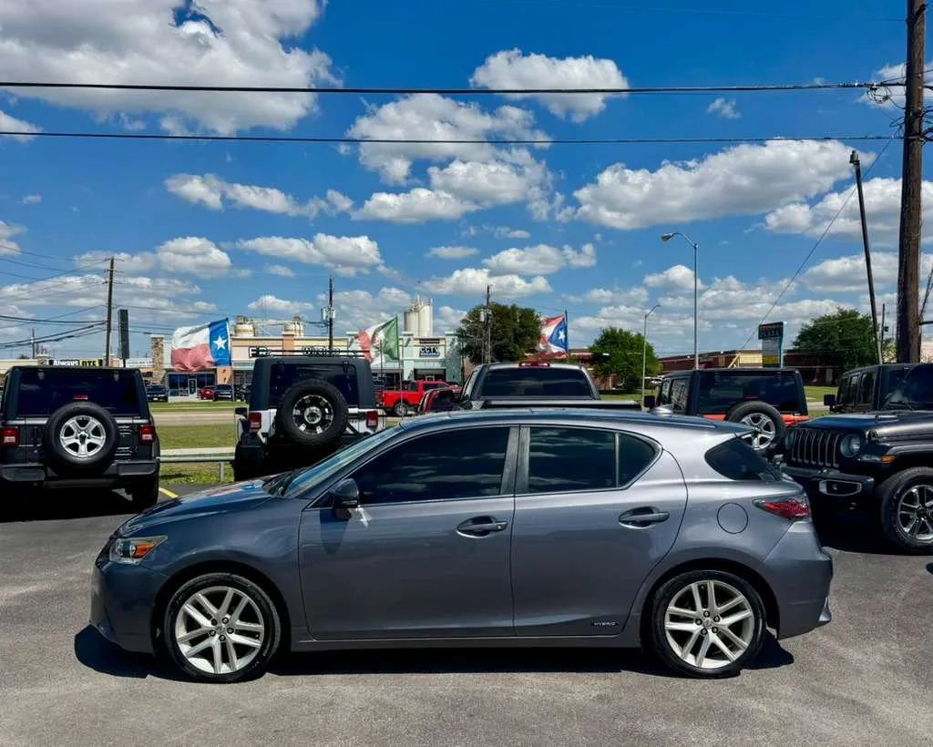 Used 2015 Lexus CT 200h FWD image 3