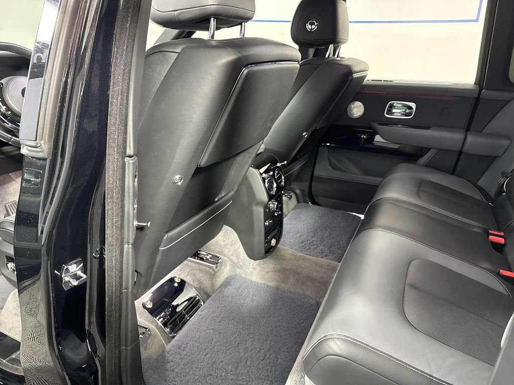 Used 2020 Rolls-Royce Cullinan AWD/4WD image 54