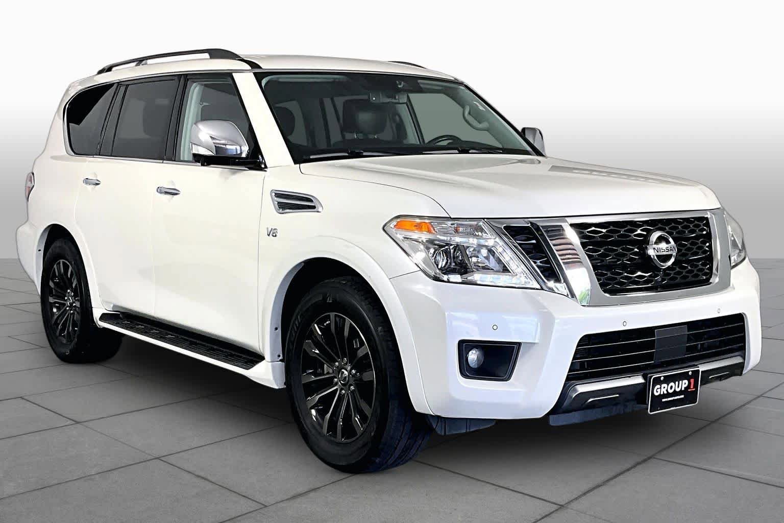 Used 2020 Nissan Armada Platinum w/ Captain's Chairs Package RWD image 3