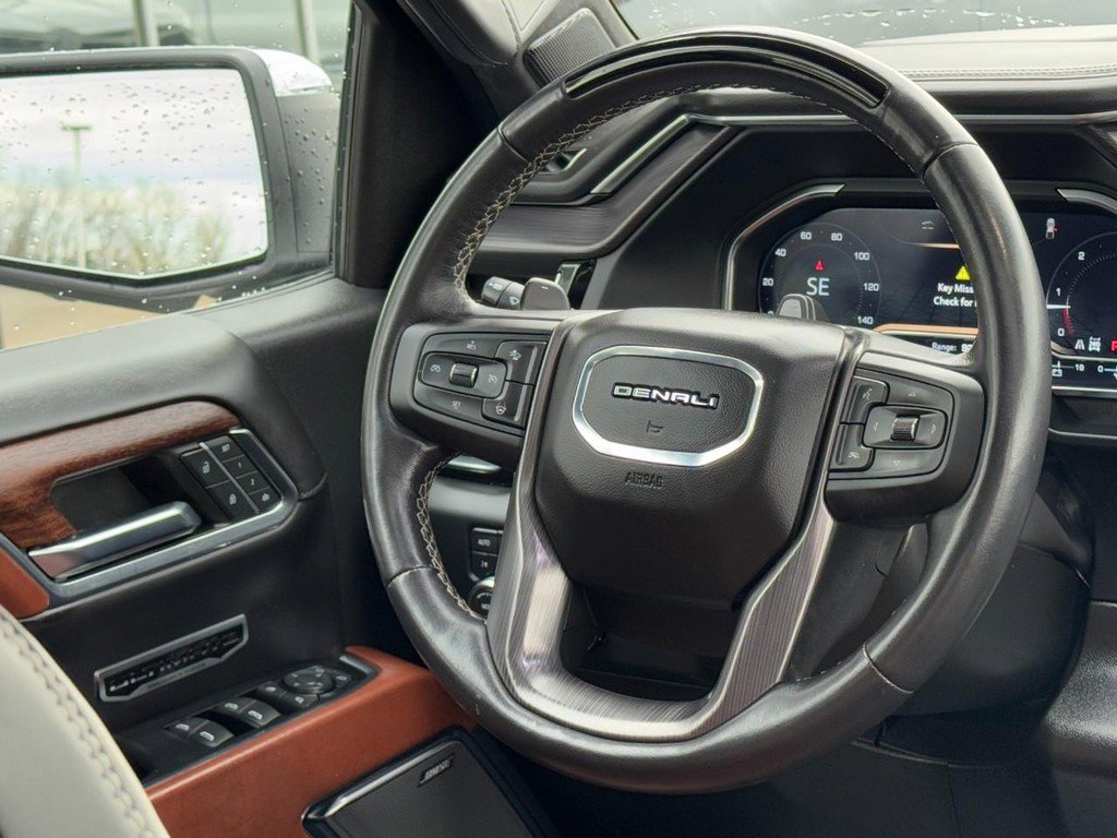 Used 2024 GMC Sierra 1500 Denali Ultimate AWD/4WD image 16