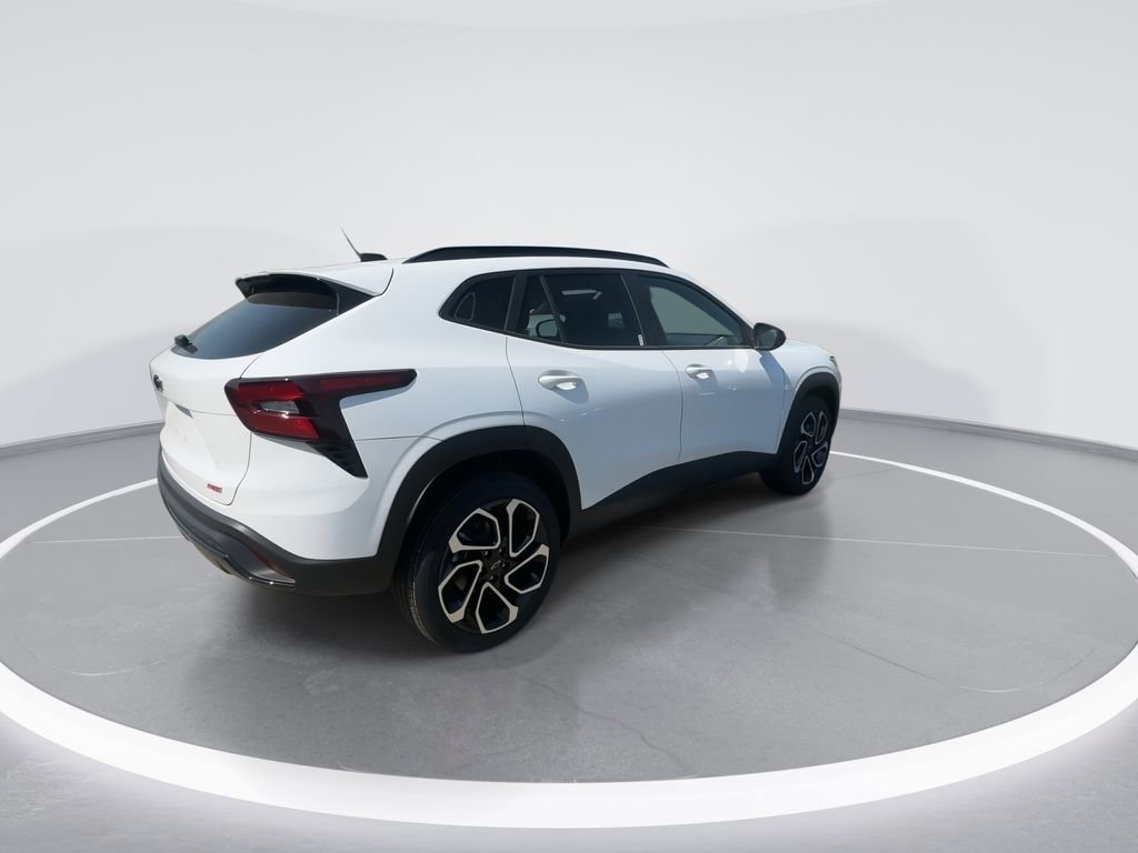 New 2026 Chevrolet Trax RS w/ Sunroof Package image 8