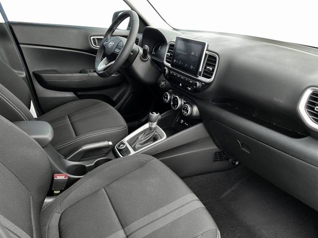 New 2025 Hyundai Venue SEL image 15