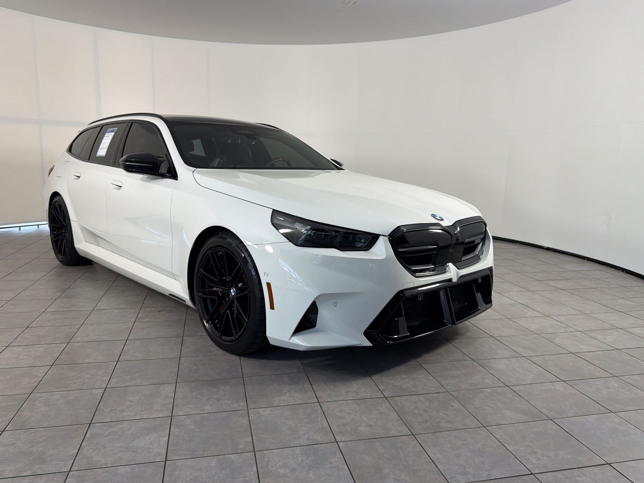Certified 2026 BMW M5 Touring AWD/4WD image 7