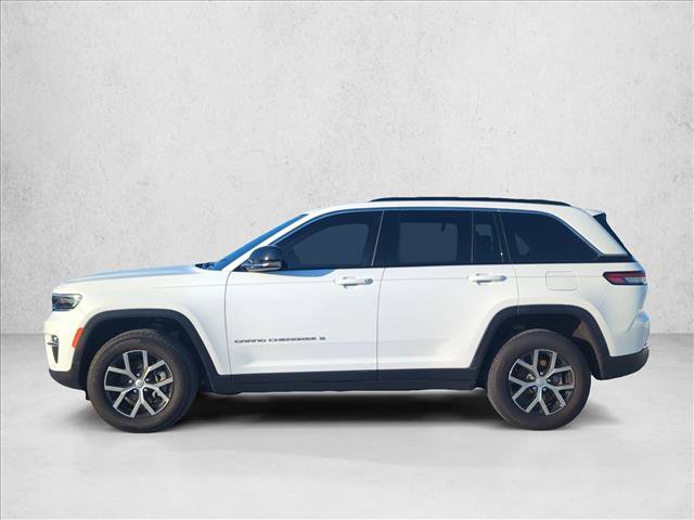 Used 2024 Jeep Grand Cherokee Limited AWD/4WD image 5