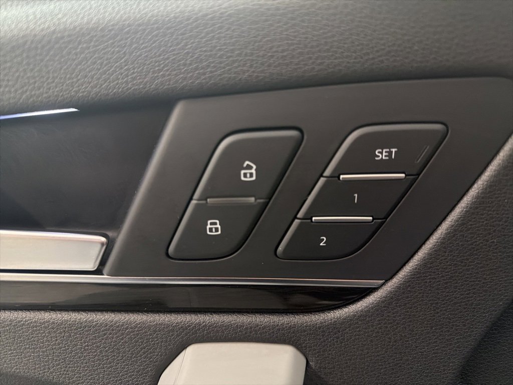 Used 2018 Audi Q5 Prestige w/ Prestige Package image 13