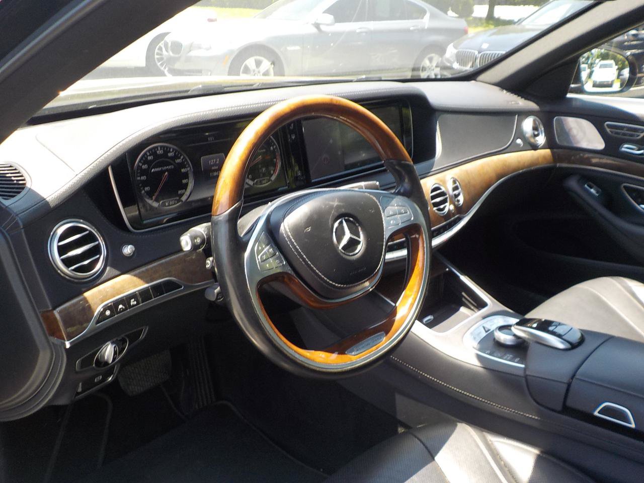 Used 2017 Mercedes-Benz S 550 4MATIC Sedan image 12