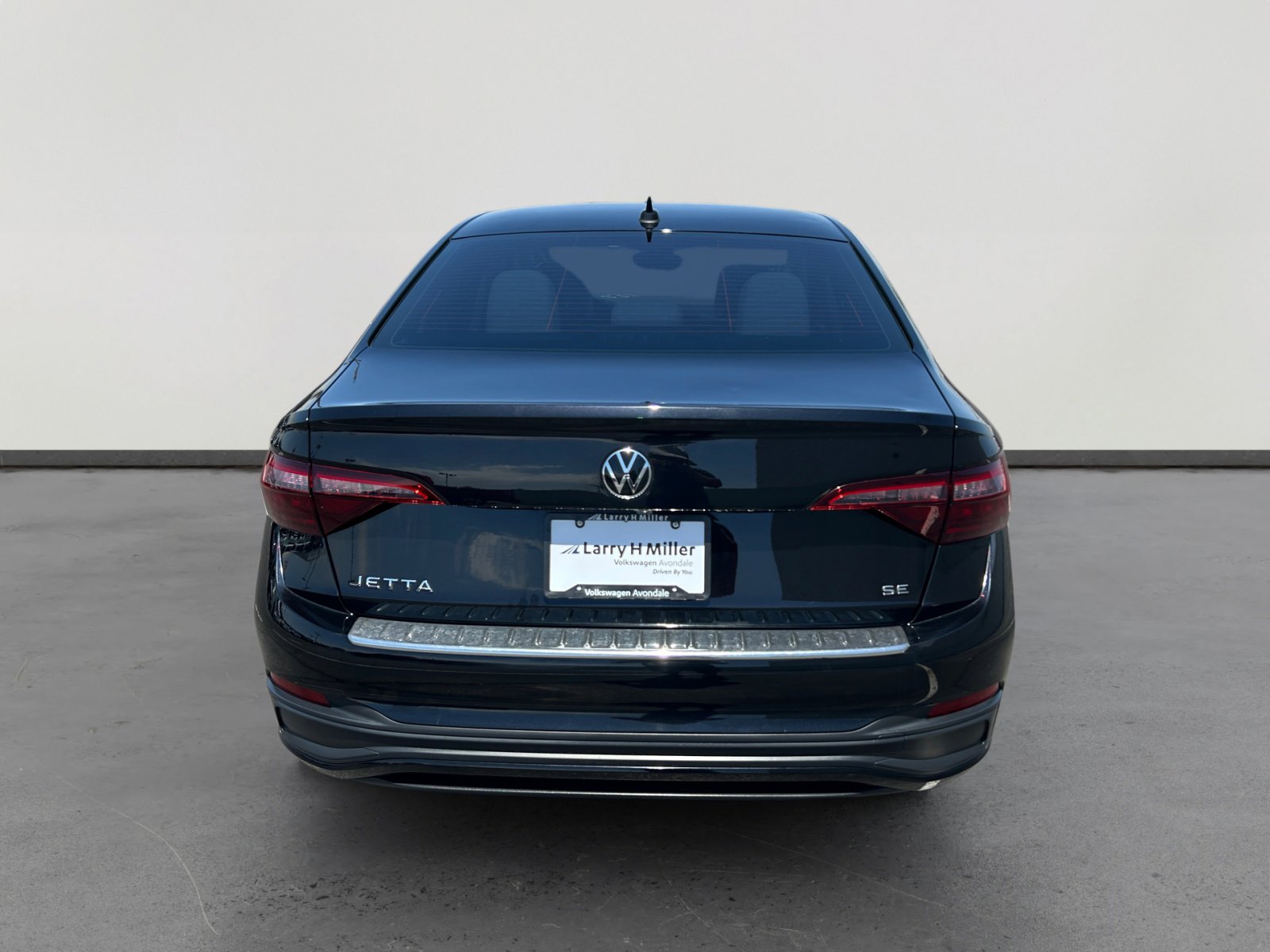 Certified 2024 Volkswagen Jetta SE FWD image 4