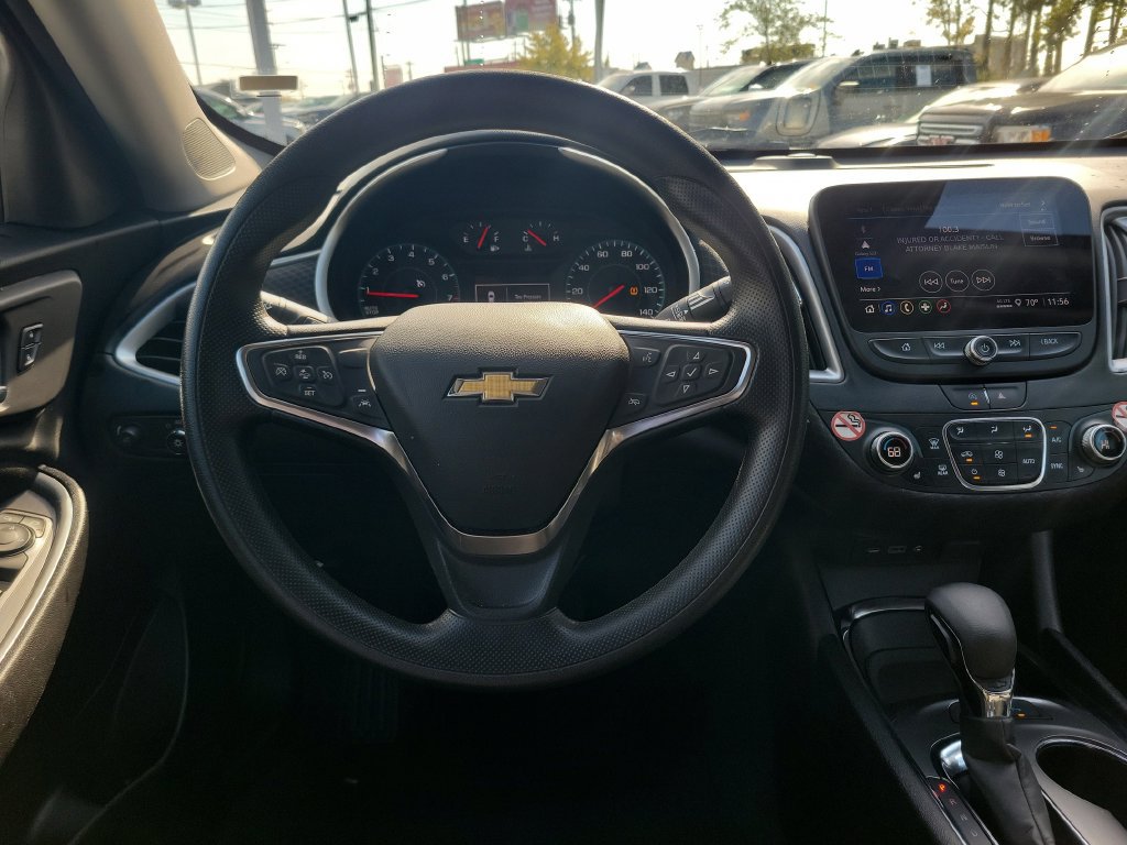 Used 2025 Chevrolet Malibu LT FWD image 14