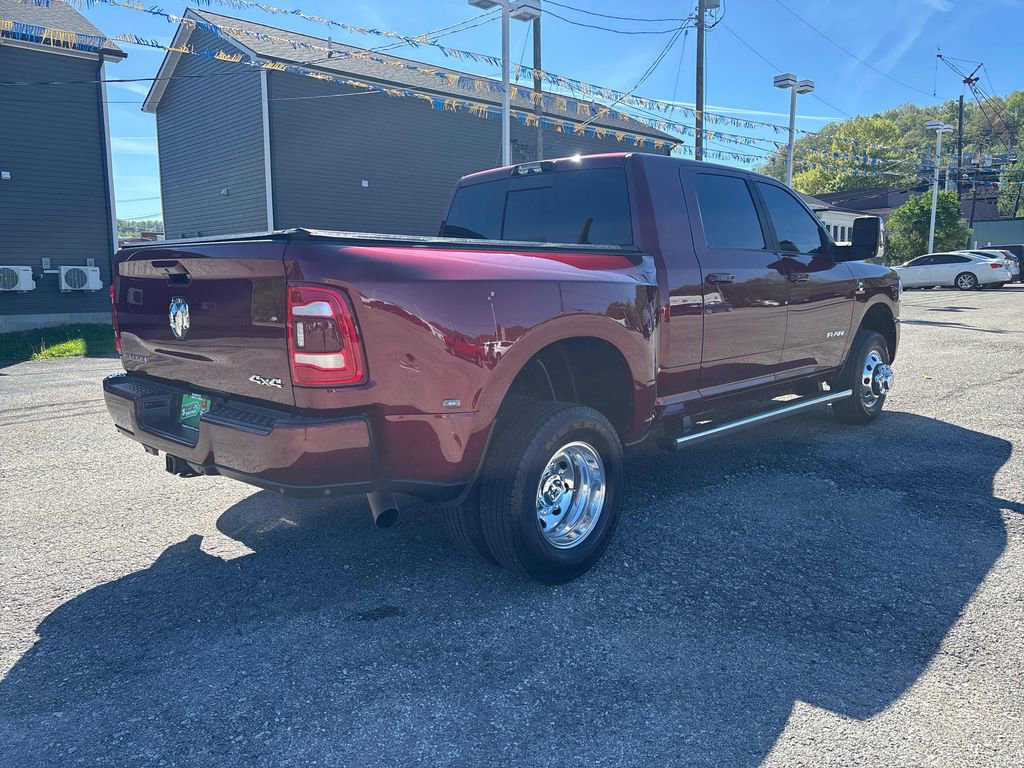 Used 2024 RAM 3500 Laramie AWD/4WD image 5