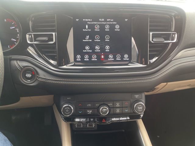 Used 2022 Dodge Durango SXT image 24