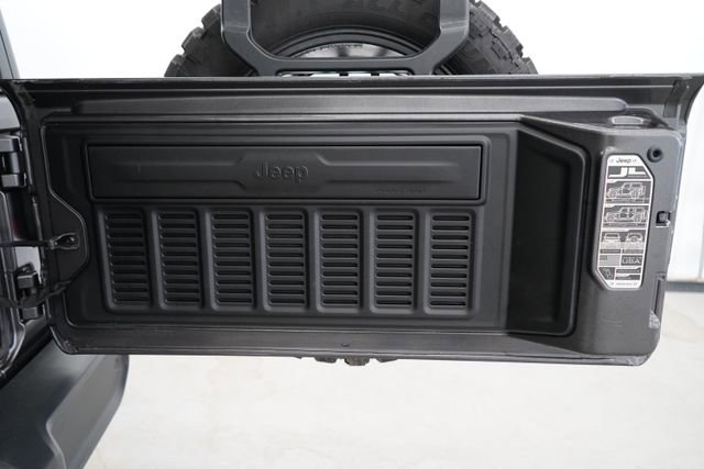 Used 2018 Jeep Wrangler Unlimited Rubicon w/ Dual Top Group image 55