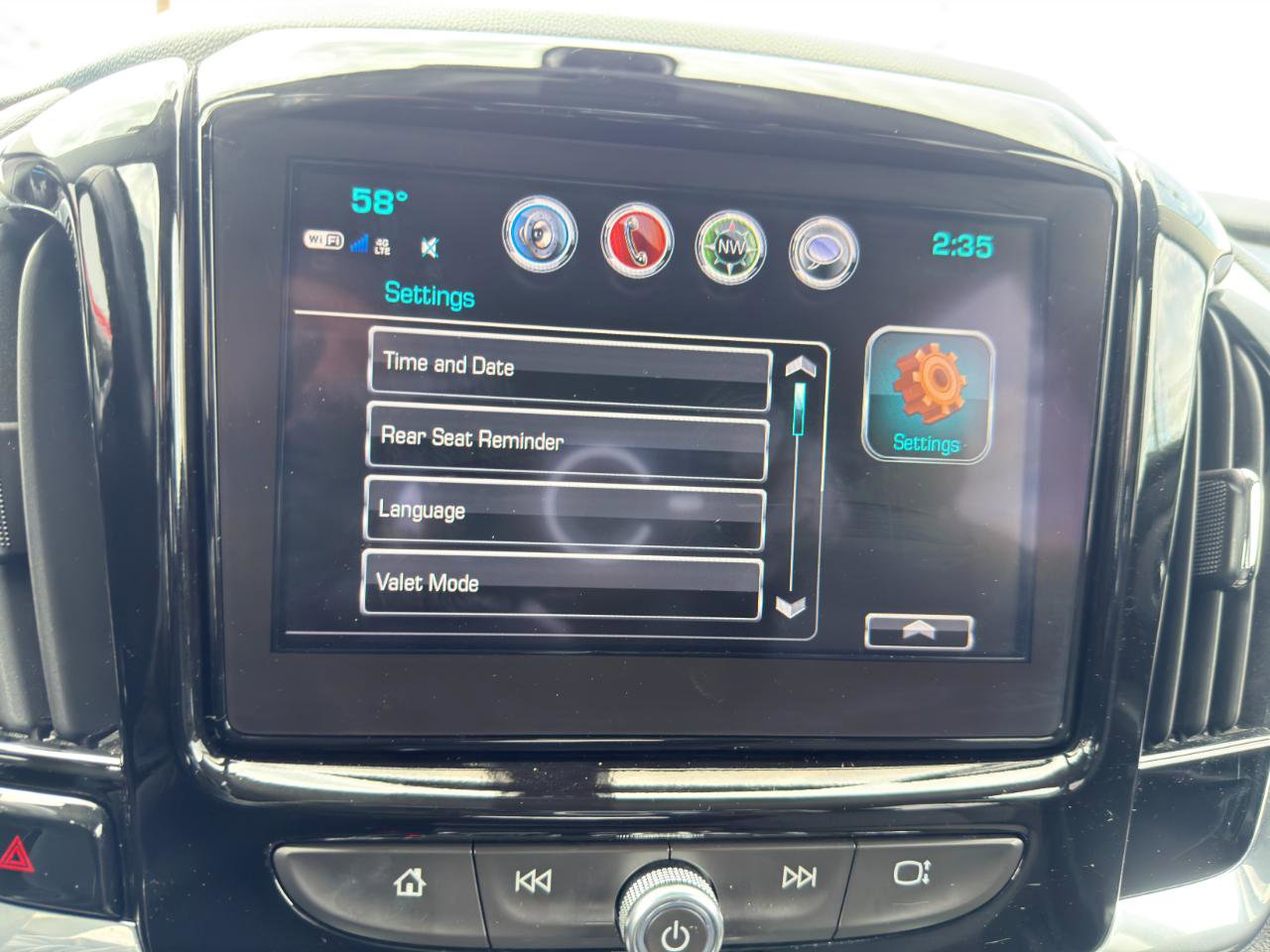 Used 2019 Chevrolet Traverse LT w/ LPO, Floor Liner Package AWD/4WD image 60