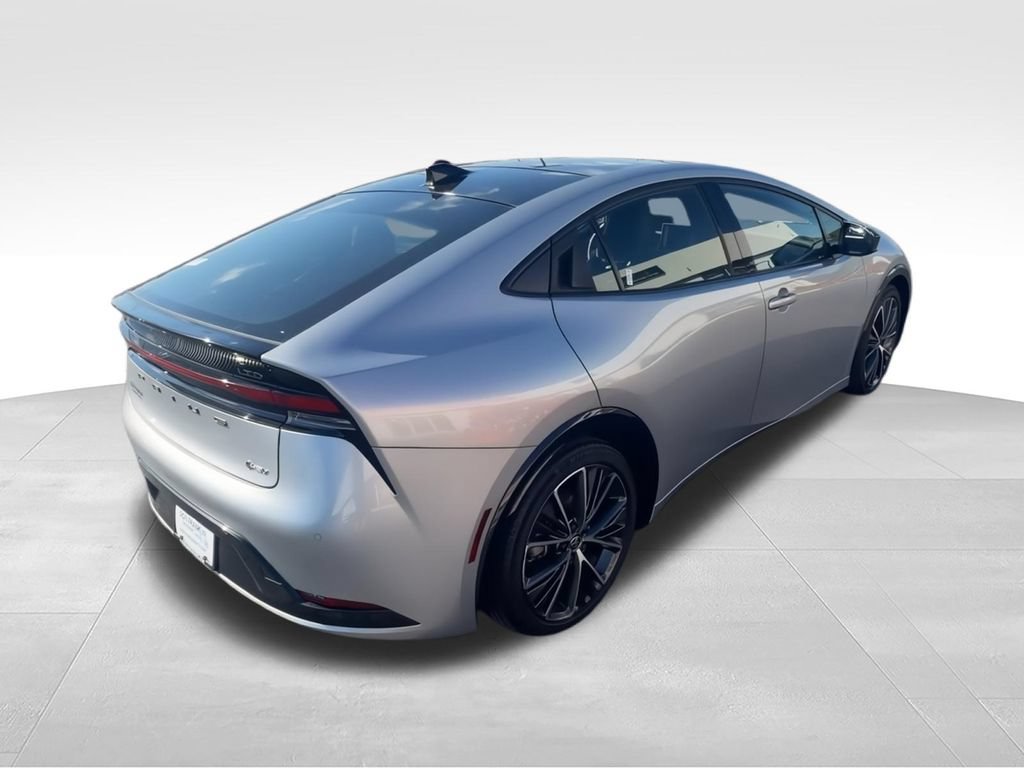 Used 2023 Toyota Prius Limited FWD image 8