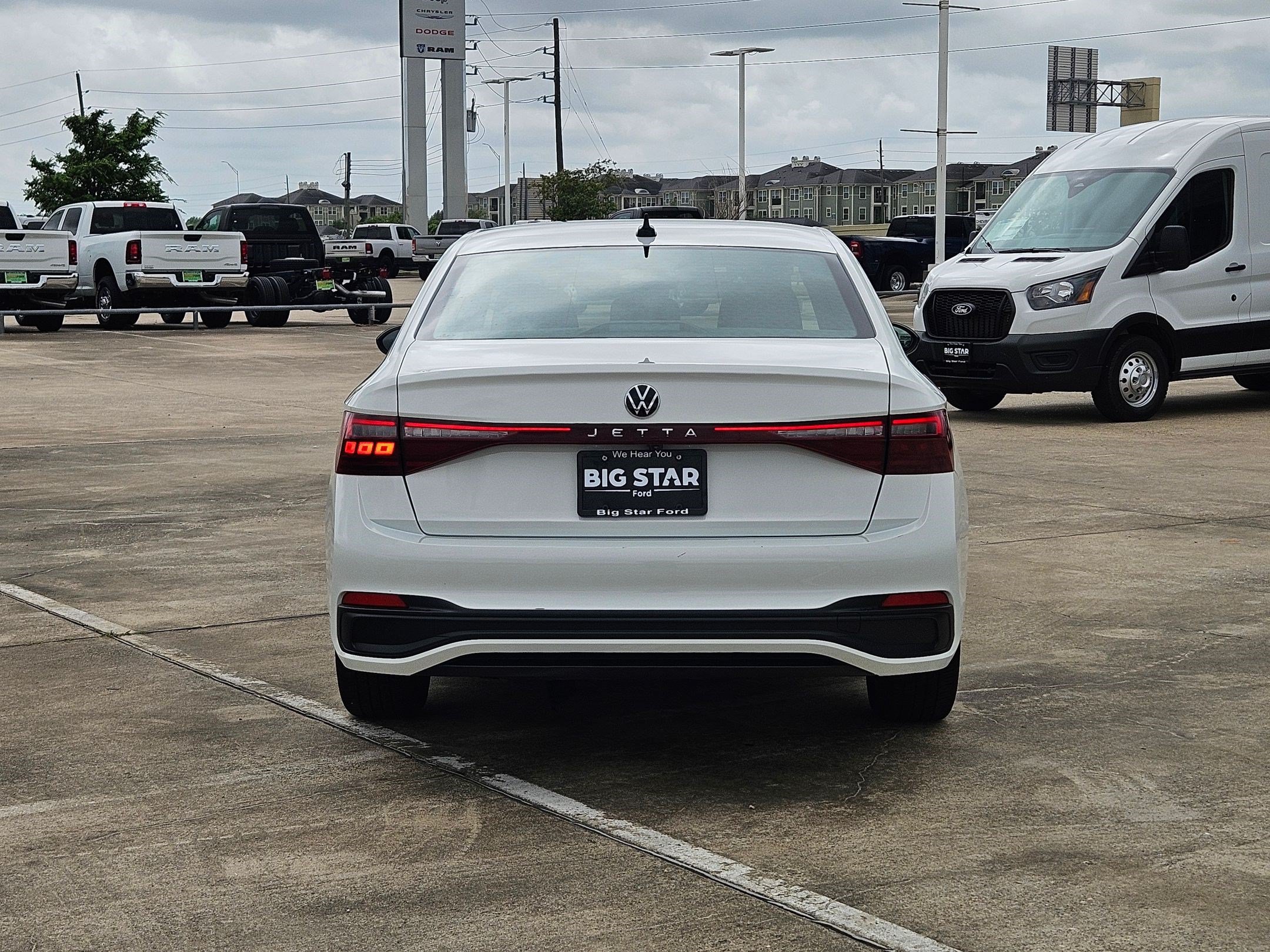 Used 2025 Volkswagen Jetta Sport FWD image 5