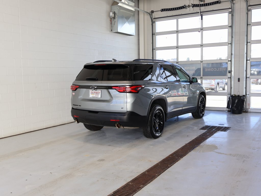 Certified 2023 Chevrolet Traverse LT w/ Midnight/Sport Edition image 3