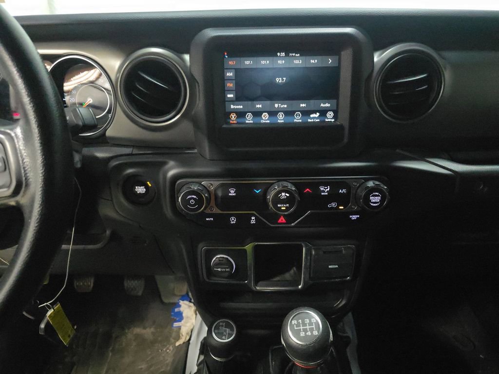 Used 2022 Jeep Gladiator Sport AWD/4WD image 5