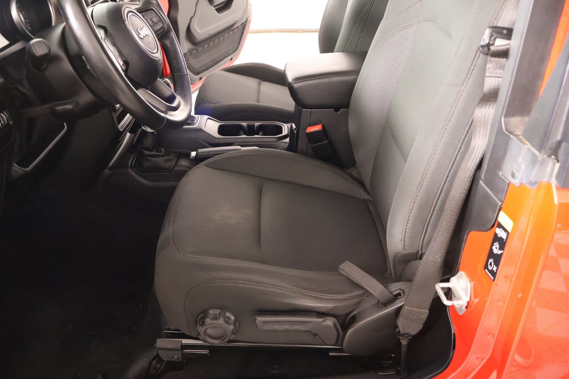 Used 2020 Jeep Wrangler Sport AWD/4WD image 10