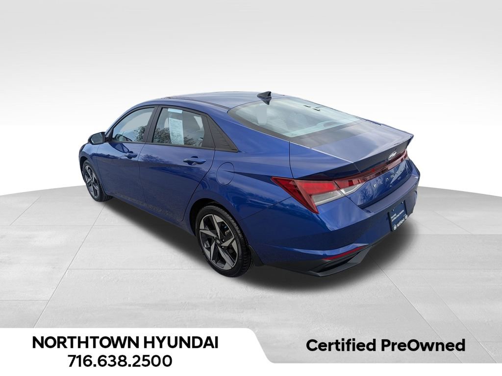 Used 2023 Hyundai Elantra SEL w/ Convenience Package FWD image 4
