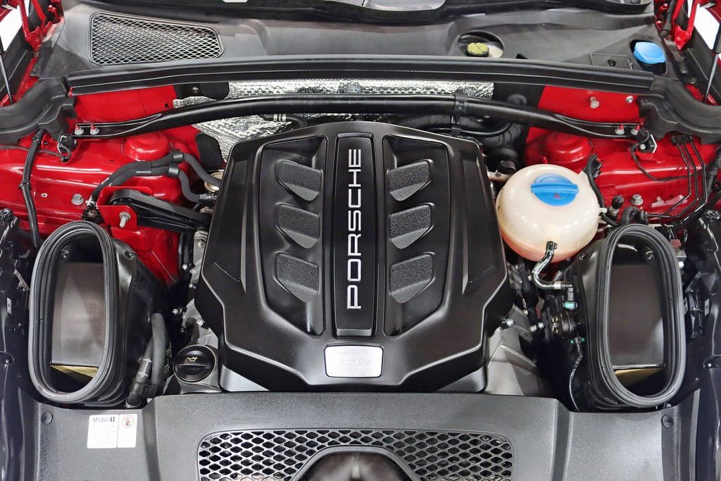 Used 2018 Porsche Macan GTS image 39