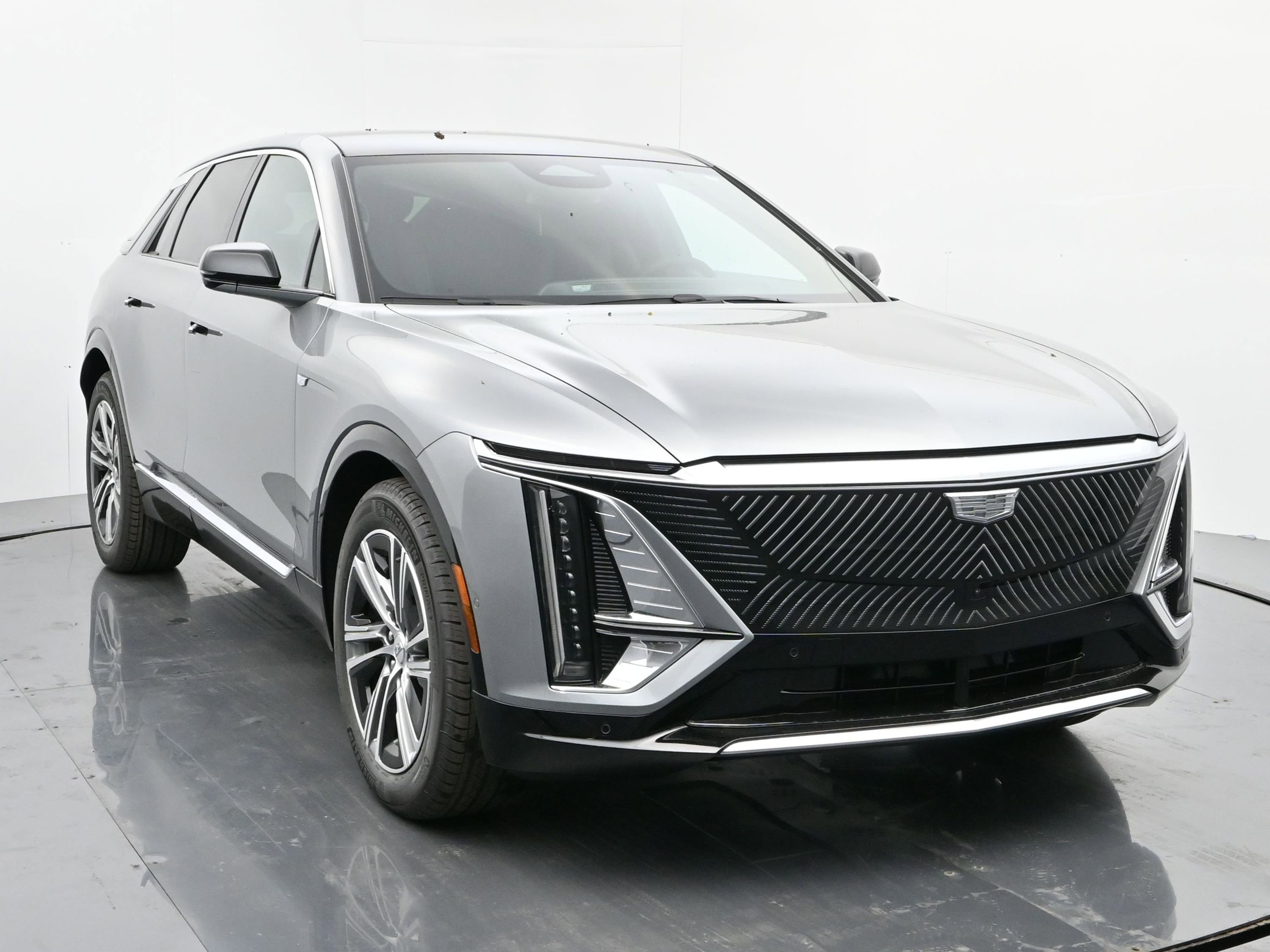 New 2025 Cadillac Lyriq Luxury image 8