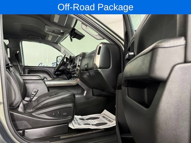 Used 2018 GMC Sierra 2500 Denali w/ Duramax Plus Package AWD/4WD image 17