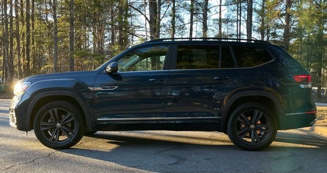 Used 2021 Volkswagen Atlas SE w/ Panoramic Sunroof Package image 4
